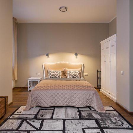 Enjoy Old Town Vibes In 1716 Laipu Residence With 4 Stylish Apartments And 1 Penthouse Riga Room photo