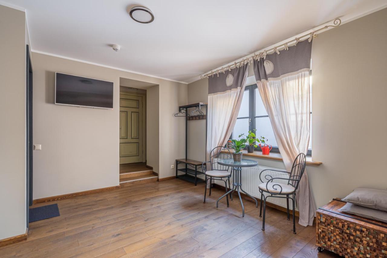 Enjoy Old Town Vibes In 1716 Laipu Residence With 4 Stylish Apartments And 1 Penthouse Riga Exterior photo
